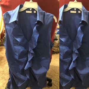 XL sleeveless shirt blue with white lines.